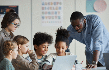 23-0041_k-12webgraphics_k12_cta_1